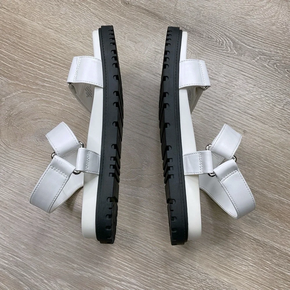 Unisa Sandals Women Size 8 White Strappy Flat Platform Faux Leather NWOB